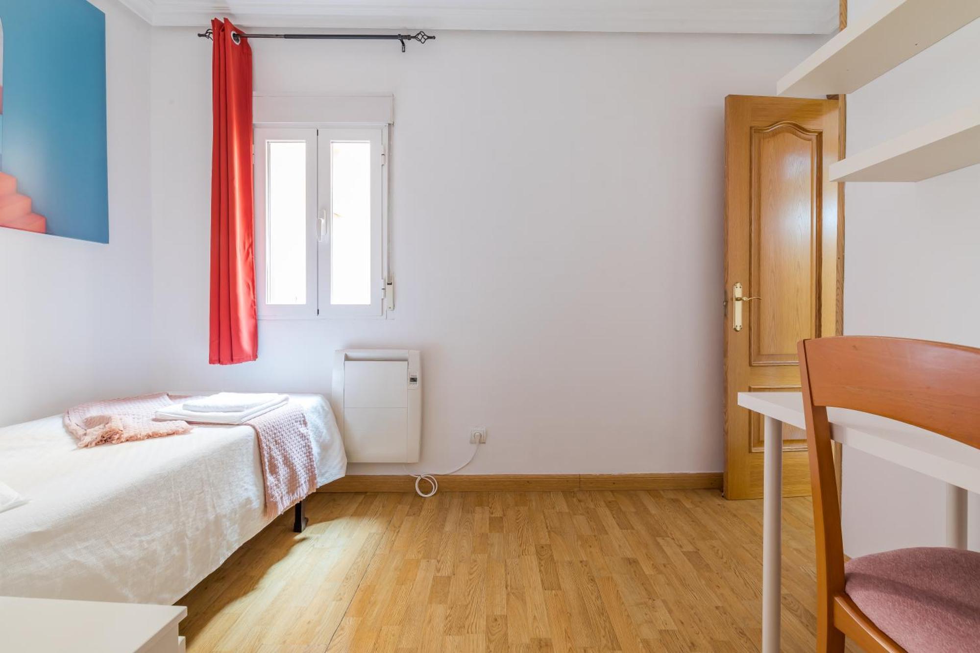 Apartamento Confortable Y Funcional En Vallecas Madrid Exterior photo